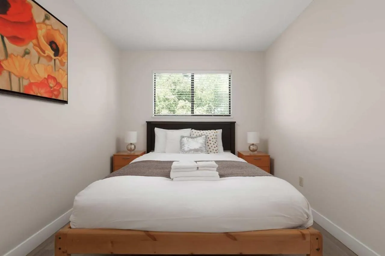 Apartment Huge 4 Bedroom Upper Suite Vancouver