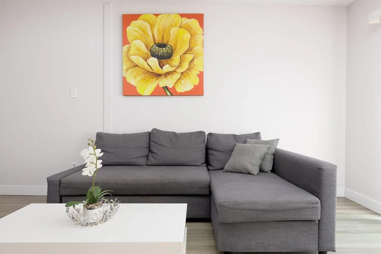 Huge 4 Bedroom Upper Suite Vancouver Canada