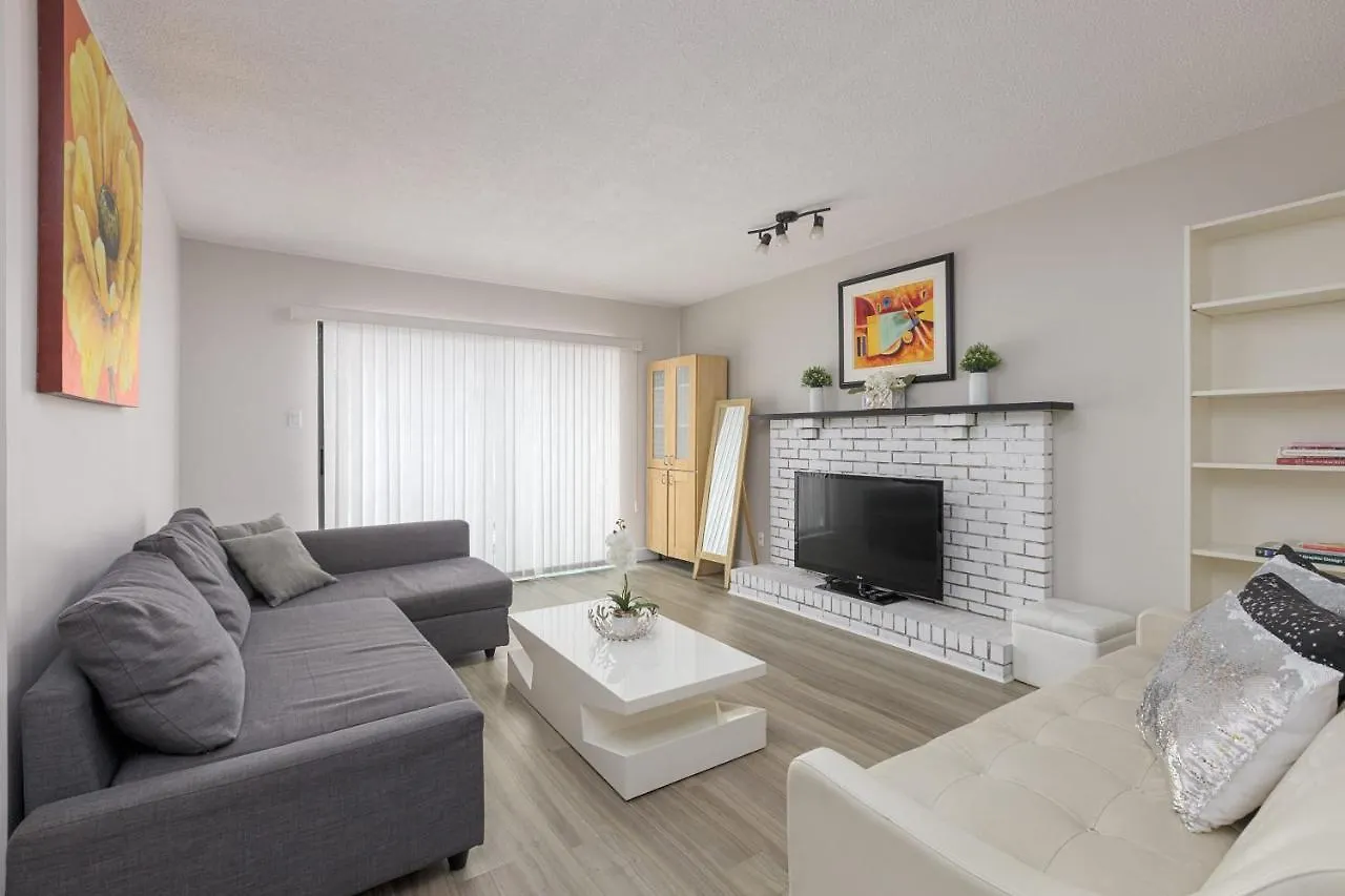 Huge 4 Bedroom Upper Suite Vancouver