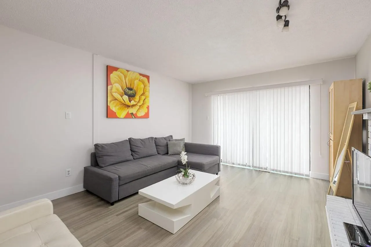 Huge 4 Bedroom Upper Suite Vancouver